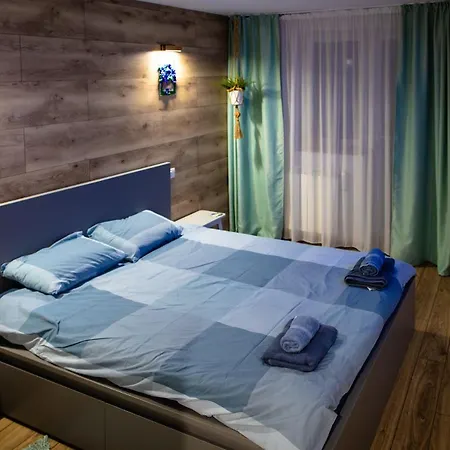 Georgia's * Bucareste